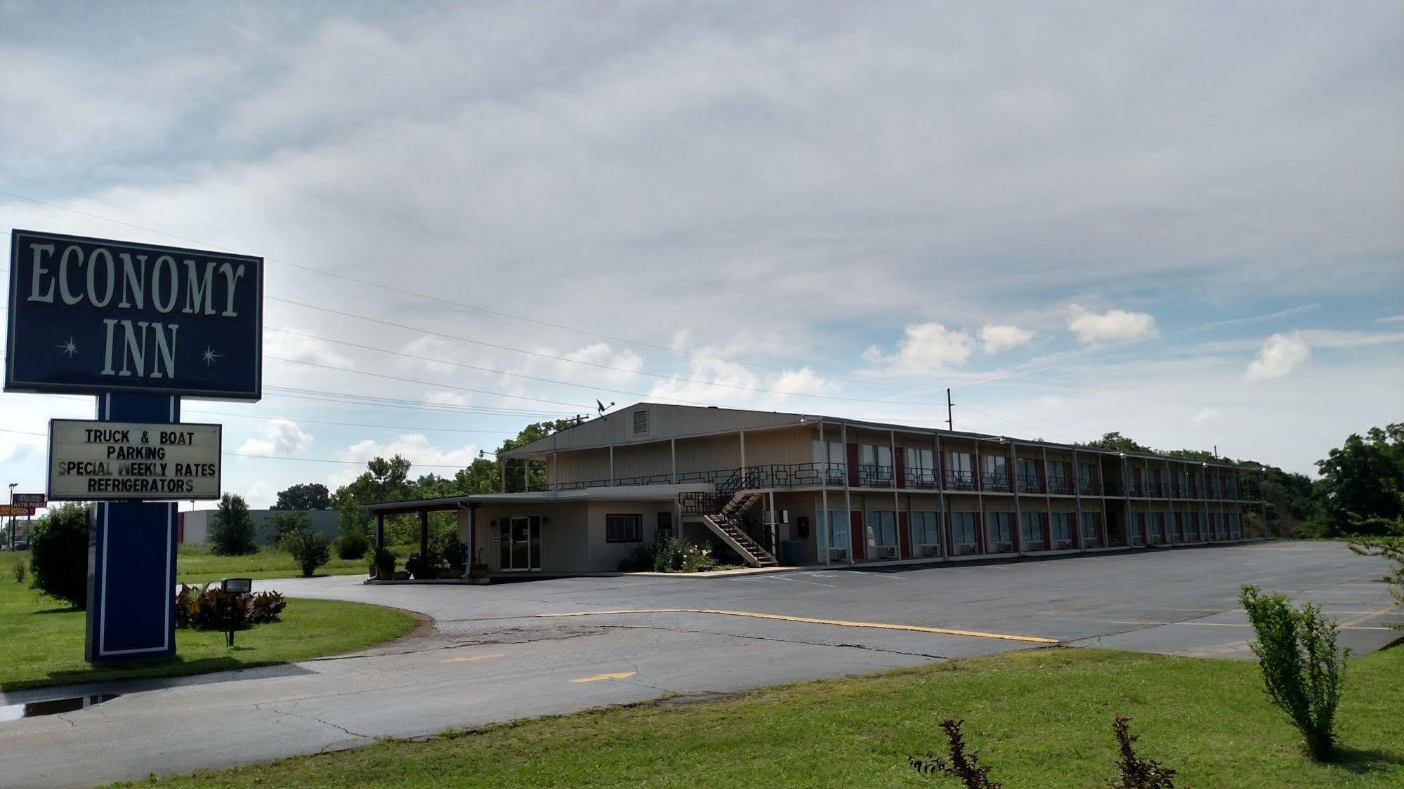 Economy Inn Rogersville Exterior photo